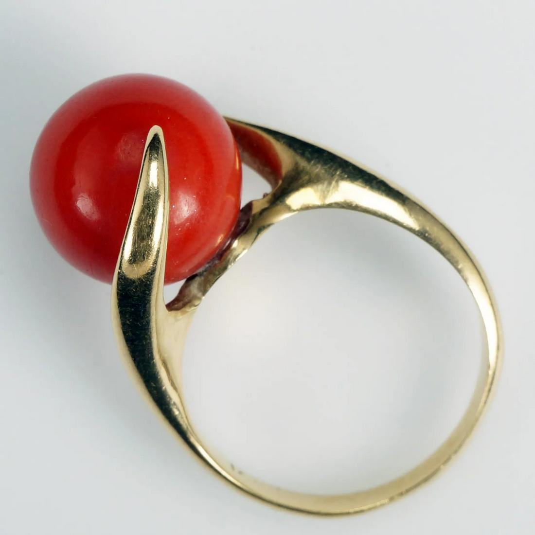 Vintage 1960s Red Coral and 14k Gold Ring (1 of 4)