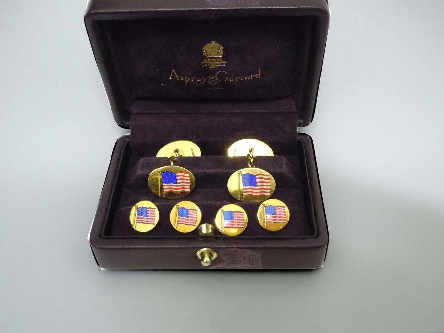 Deakin and Francis 18kt Gold American Flag Eagle (1 of 5)