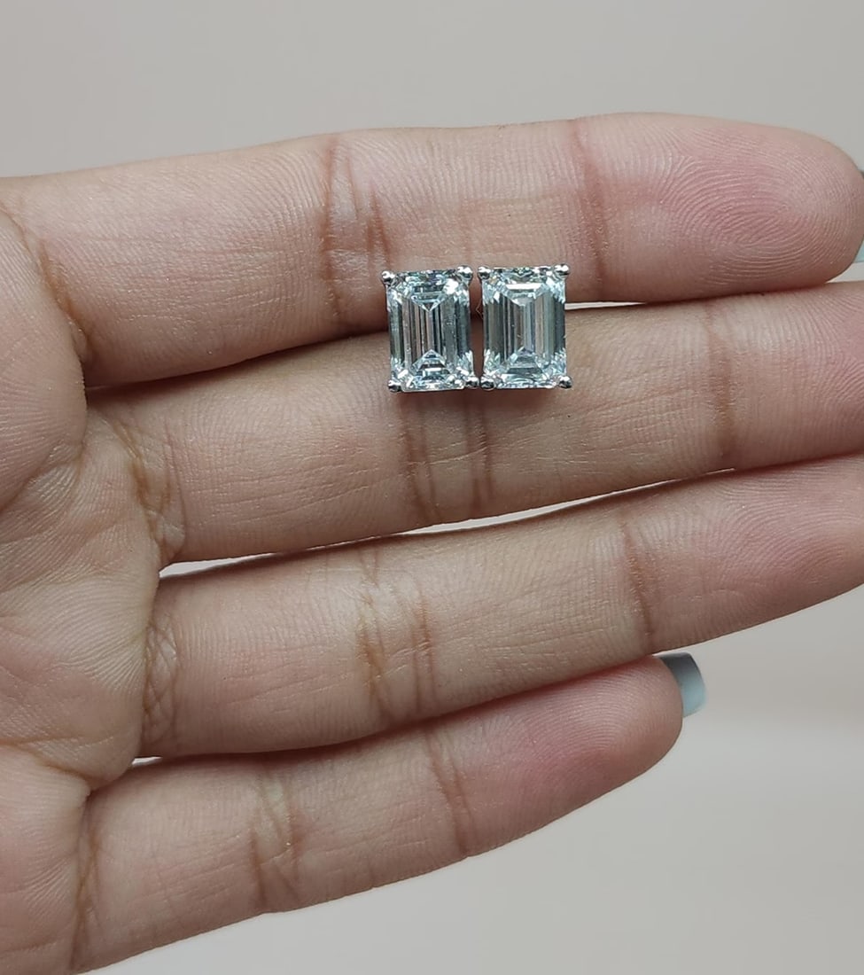 Certified 8 Ct. Lab Grown Diamond Earring in 14K Solid White Gold (1 of 4)