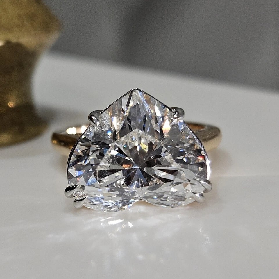 HUGE & RARE 30 Ct Certified Treated Off White Diamond Cocktail Ring. 925 Silver: HUGE & RARE 30 Ct Certified Treated Off White Diamond Cocktail Ring. 925 Silver - Ring Size US - 6.5 - Metal - Stamped Solid 925 Sterling Silver Finish - Yellow