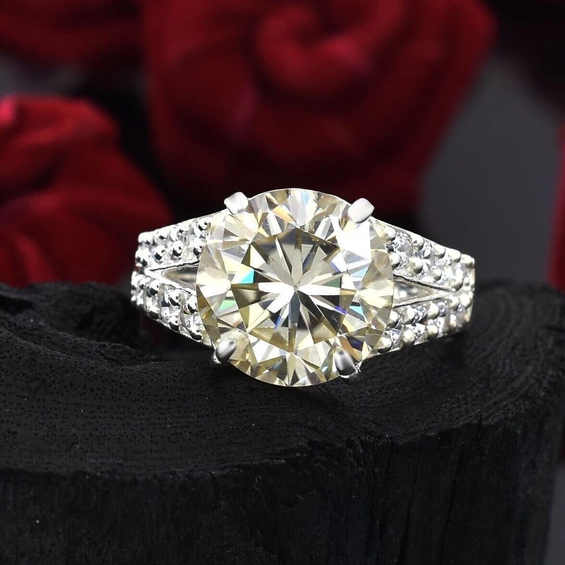 Gorgeous 5.00 Ct Off White Diamond Solitaire Statement Cocktail Ring 925 Silver: Gorgeous 5.00 Ct Round Cut Off White Diamond Solitaire Statement Cocktail Ring 925 Silver - Ring Size US 6.5