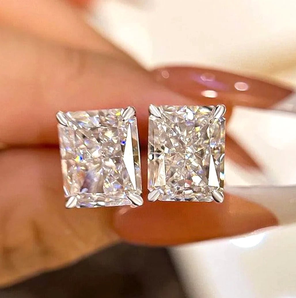 10 Ct Treated Certified Off White Diamond Solitaire Stud Earrings In 925 Silver (1 of 3)