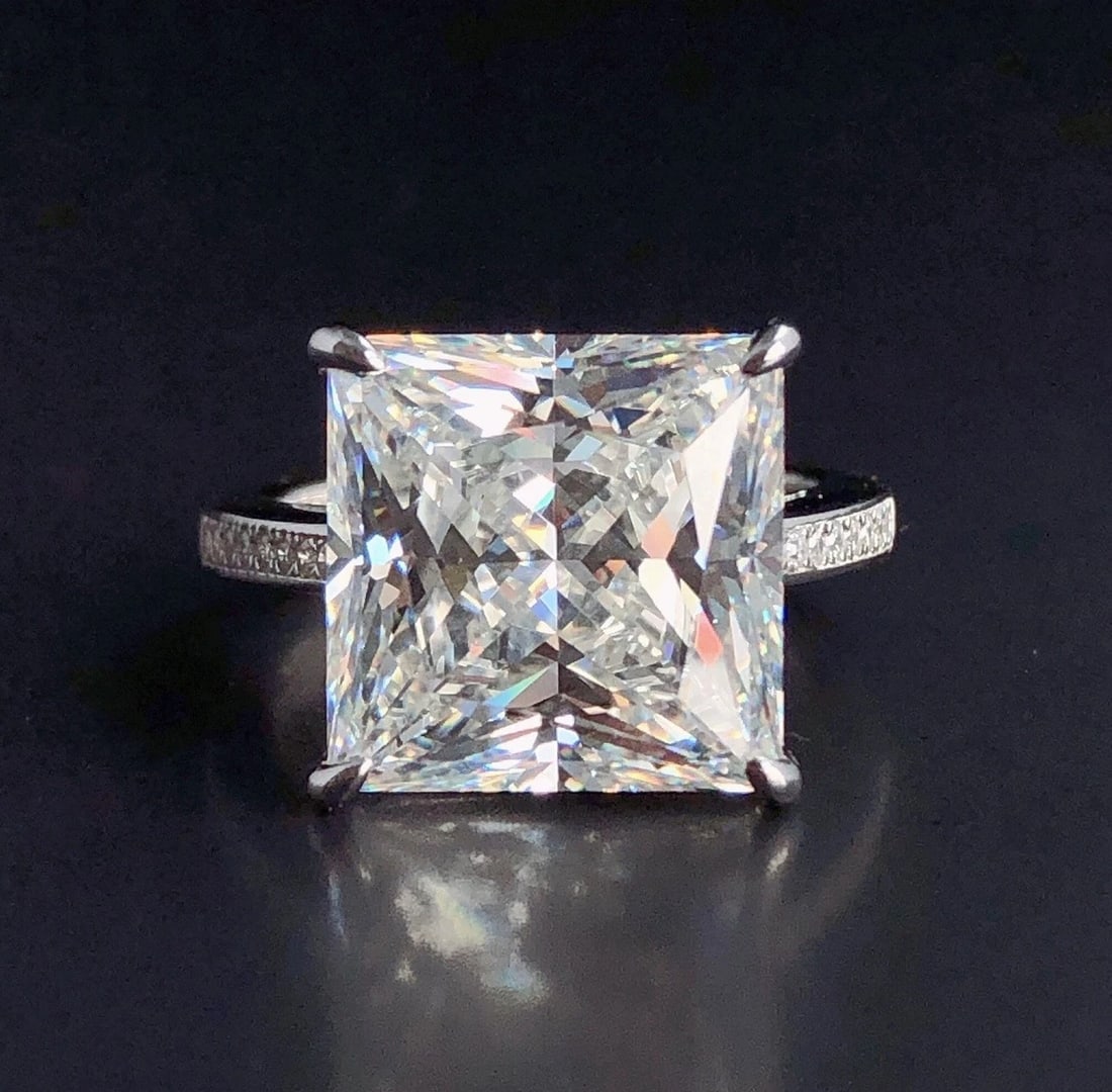 15 Ct Certified Treated Off White Diamond Solitaire Engagement Ring, 925 Silver: 15 Ct Certified Treated Off White Diamond Solitaire Engagement Ring, 925 Silver - Ring Size US 6