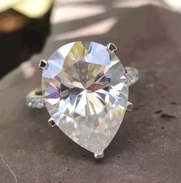 10 Ct Certified Treated Off White Diamond Engagement Ring with Accents.925 Silver (1 of 4)