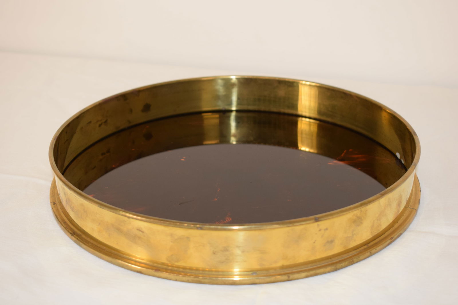 Plexiglass tray (1 of 4)