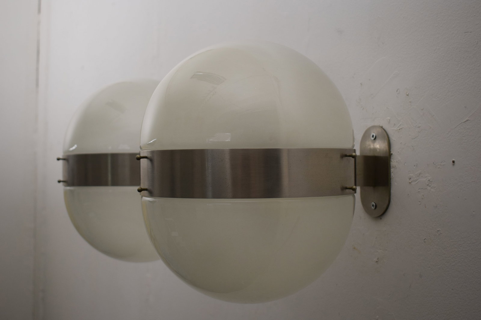 Sergio Mazza- Pair of Clio wall lamp (1 of 5)