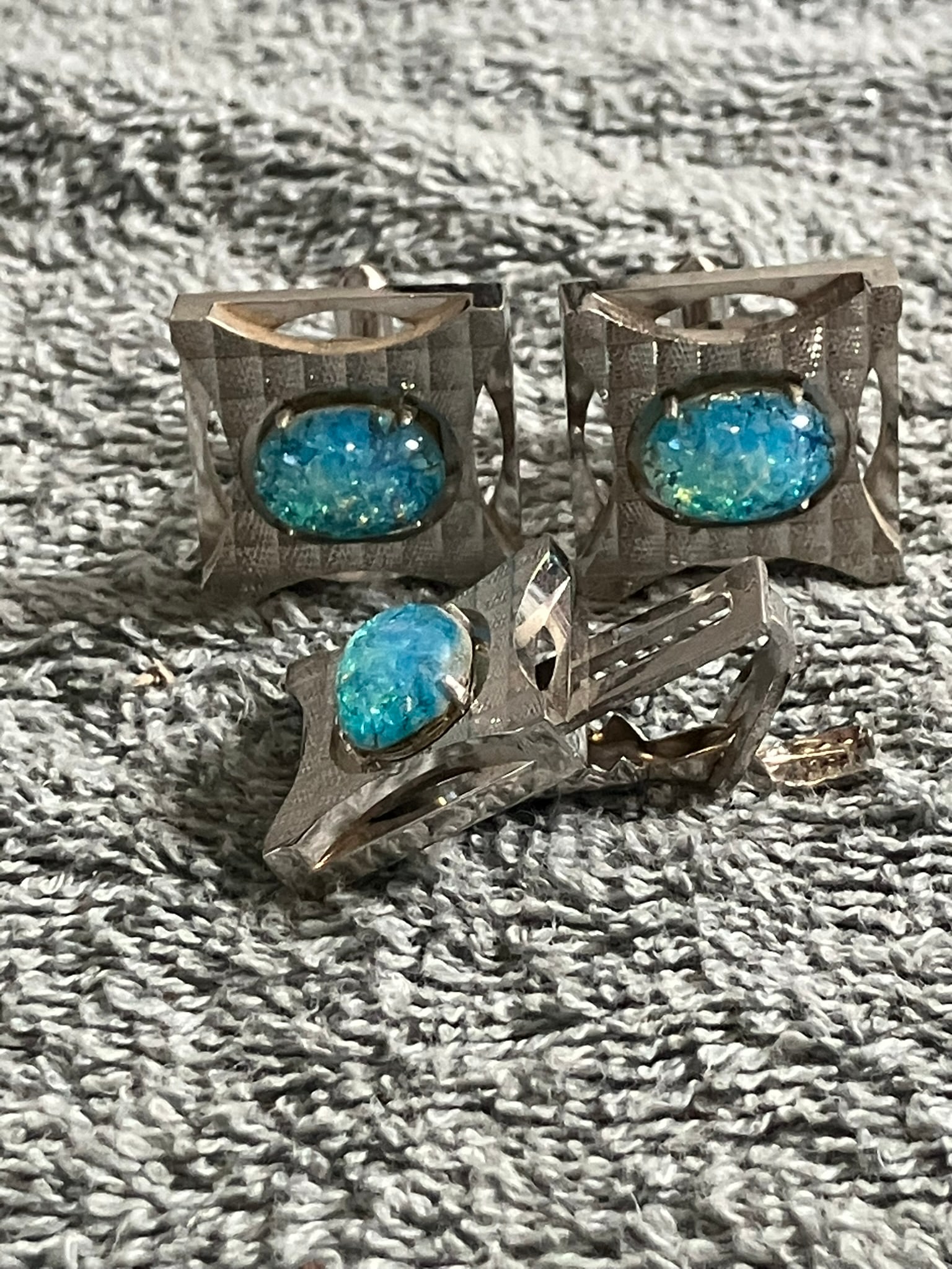 Vintage Silver Tone Blue Opal Glass Cufflinks & Tie Clip Set – MCM Retro Atomic Style (1 of 2)