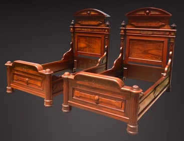 Victorian Walnut Twin Beds American c. 1840 - Pair