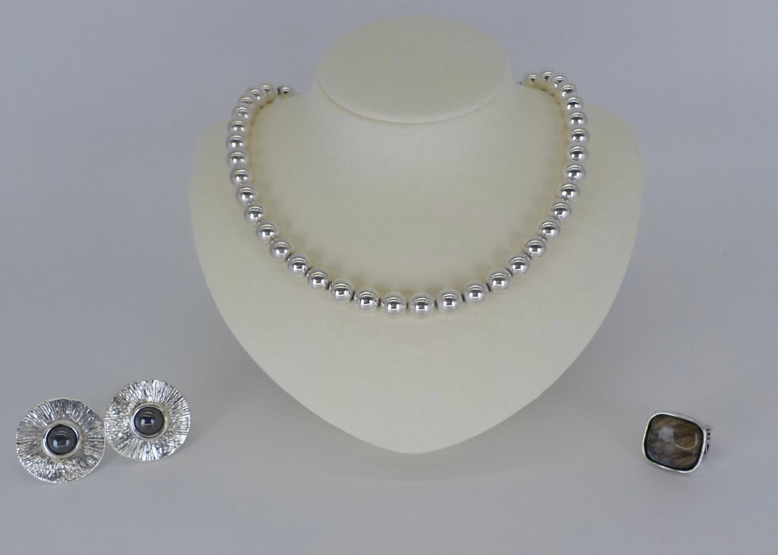 Sterling Silver Neckless , Ear Clips & Ring .925: Sterling Silver Neckless , Ear Clips & Ring .925