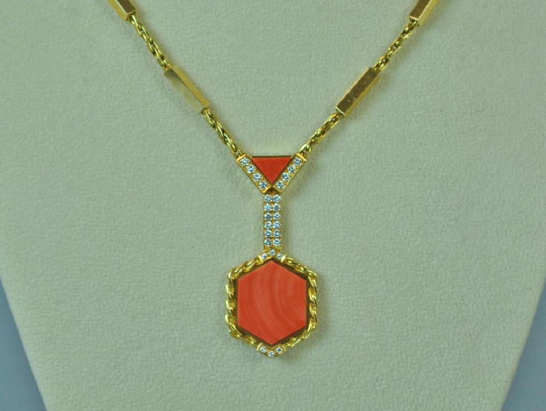 18K BANDED CARNELIAN & DIAMOND PENDANT NECKLACE: The pendant set with a hexagon shape carnelian stone approx. 21x17mm, a triangular carnelian stone approx. 6x10mm, and 26 round diamonds approx. 0.92 carats, stamped 750, pendant height 2in., fancy li