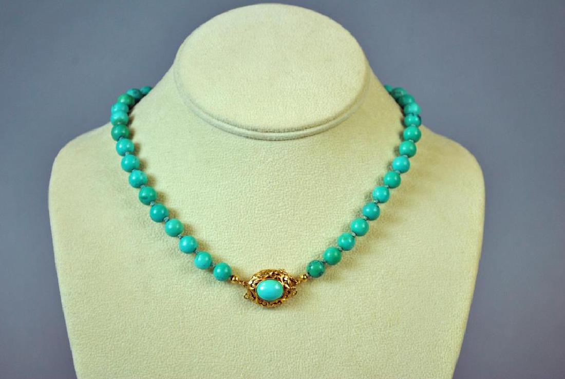 TURQUOISE BEADED CHOKER WITH 18K CLASP (1 of 2)