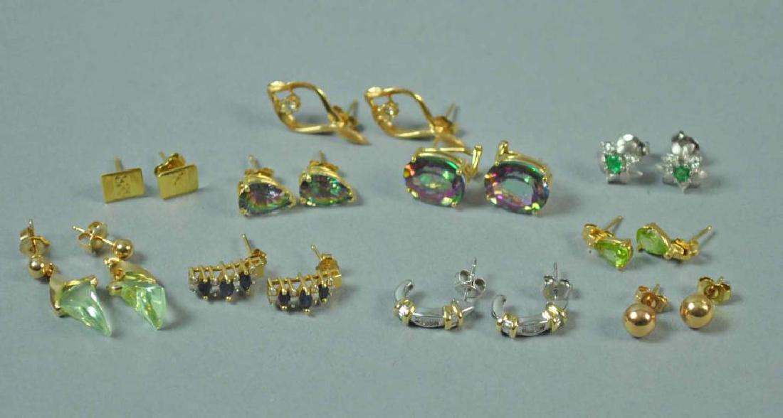(10) PAIRS OF GOLD PIERCED EARRINGS (1 of 4)