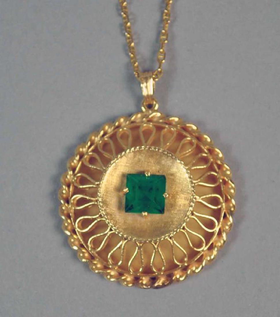 GOLD & EMERALD PENDANT & NECKCHAIN (1 of 2)