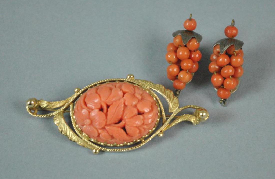 (2) PIECE CORAL JEWELRY GROUP (1 of 3)