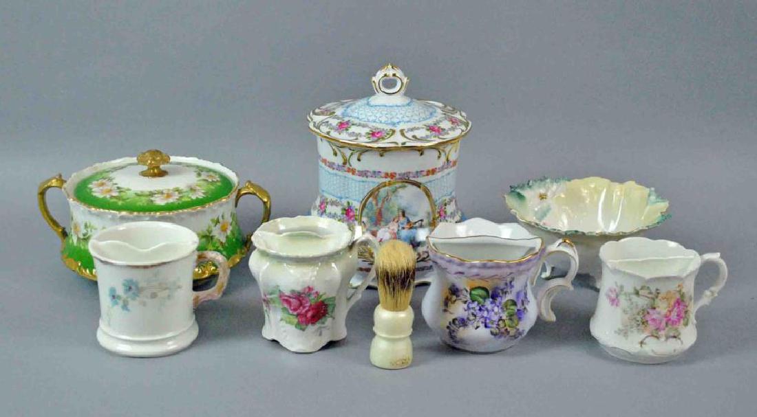 (7) PIECE PORCELAIN COLLECTIBLE GROUP (1 of 7)