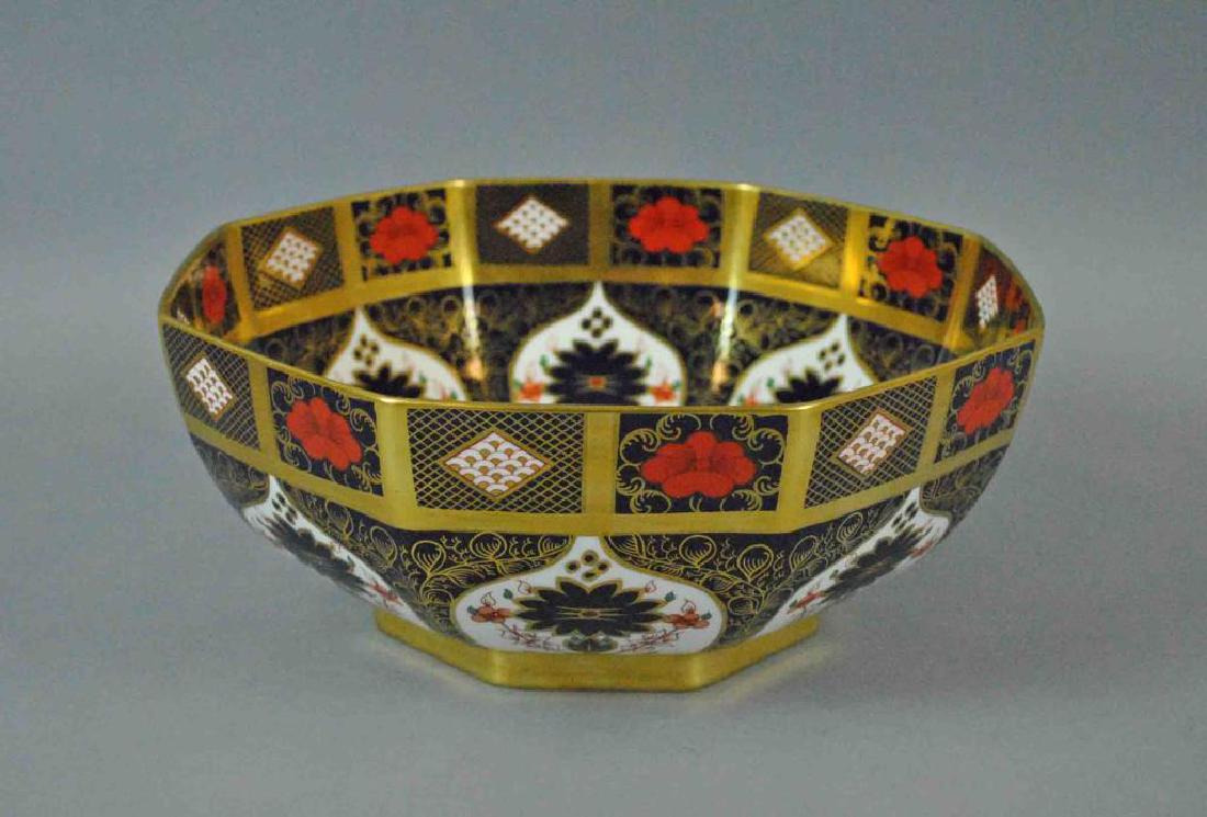 ROYAL CROWN DERBY OLD IMARI OCTAGONAL BOWL (1 of 3)