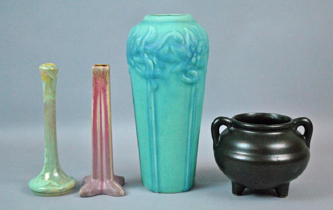 (4) PIECE POTTERY GROUP (1 of 5)