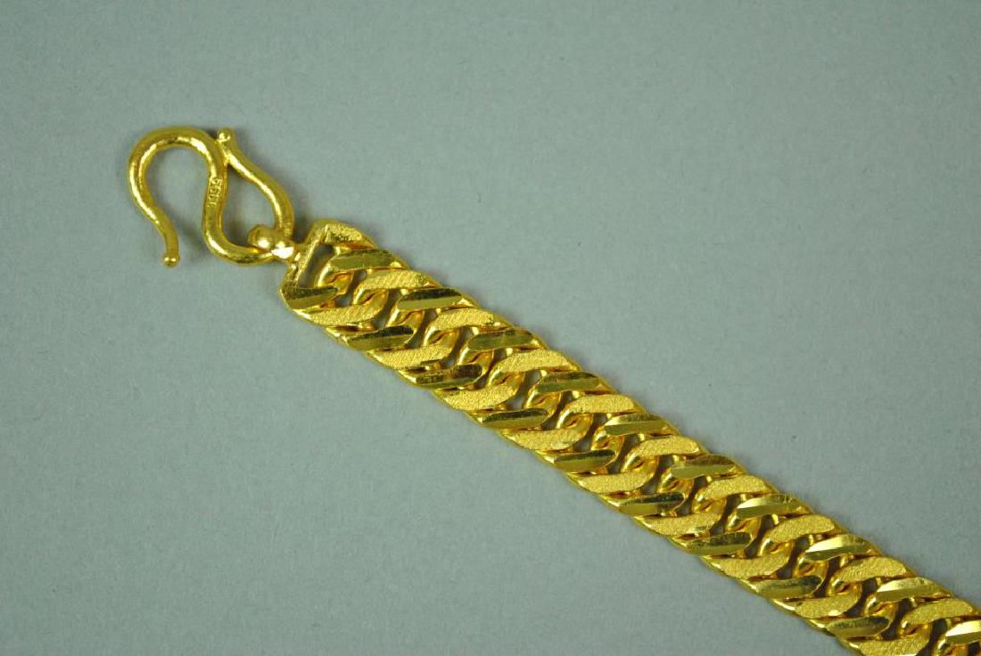 24K HERRINGBONE BRACELET, 57.3GMS. (1 of 4)