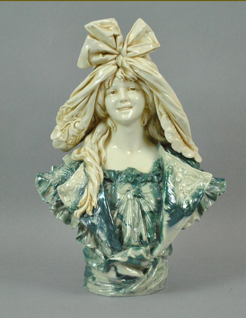 ROYAL DUX PORCELAIN BUST OF A LADY (1 of 4)