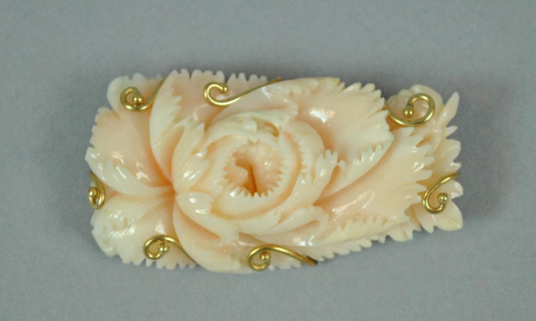 GOLD MOUNTED CARVED ROSE CORAL FLORAL BROOCH (1 of 2)