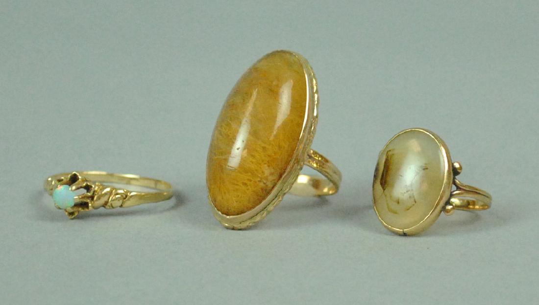 (3) 10K GEMSTONE RINGS - QUARTZ, AGATE & OPAL (1 of 3)