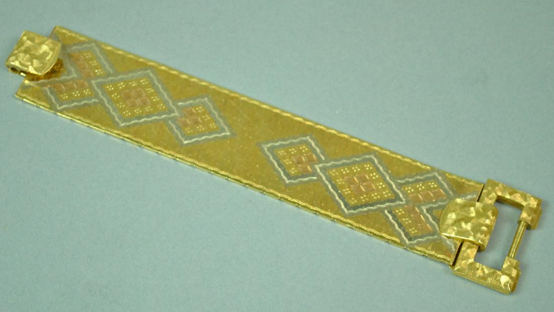 FRENCH 18K WIDE GOLD MESH BRACELET (1 of 4)