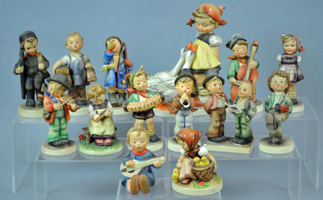 (14) VINTAGE HUMMELS (1 of 4)