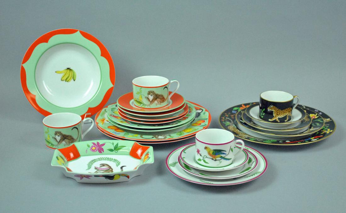 (21) PIECE LYNN CHASE DINNERWARE GROUP (1 of 5)