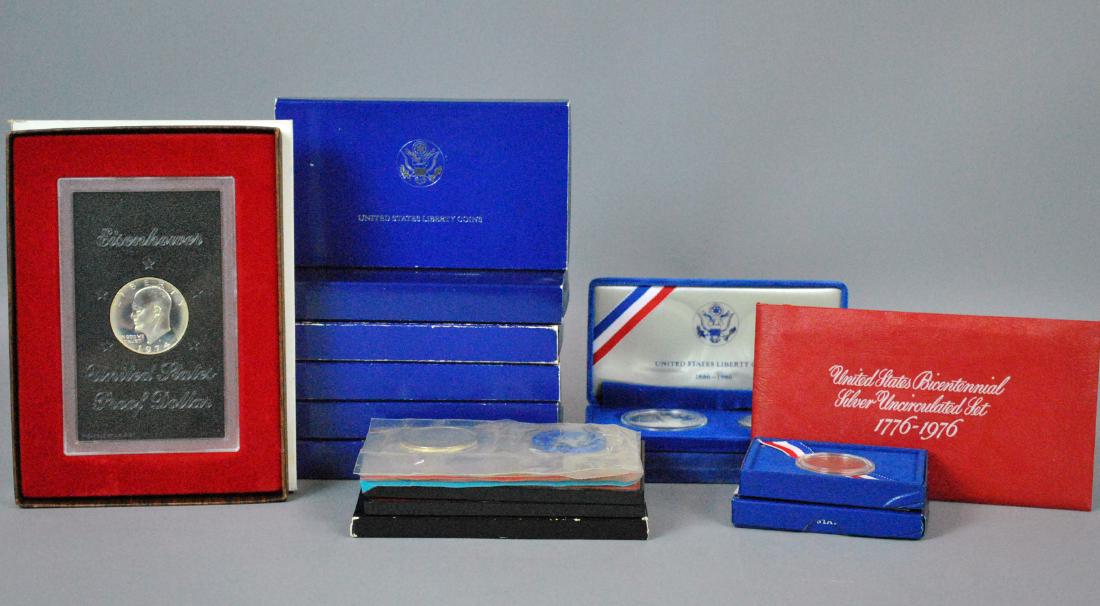 MOSTLY SILVER UNCIRCULATED & PROOF COINS & SETS (1 of 1)