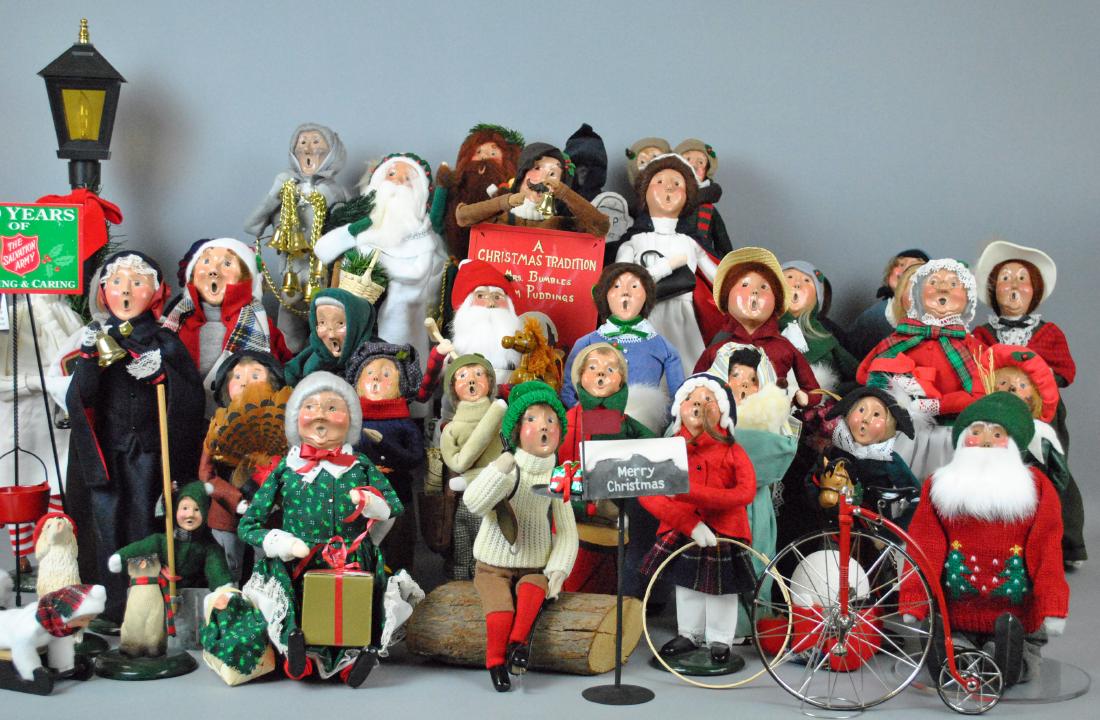 (42) BYERS' CHOICE CAROLERS (1 of 11)