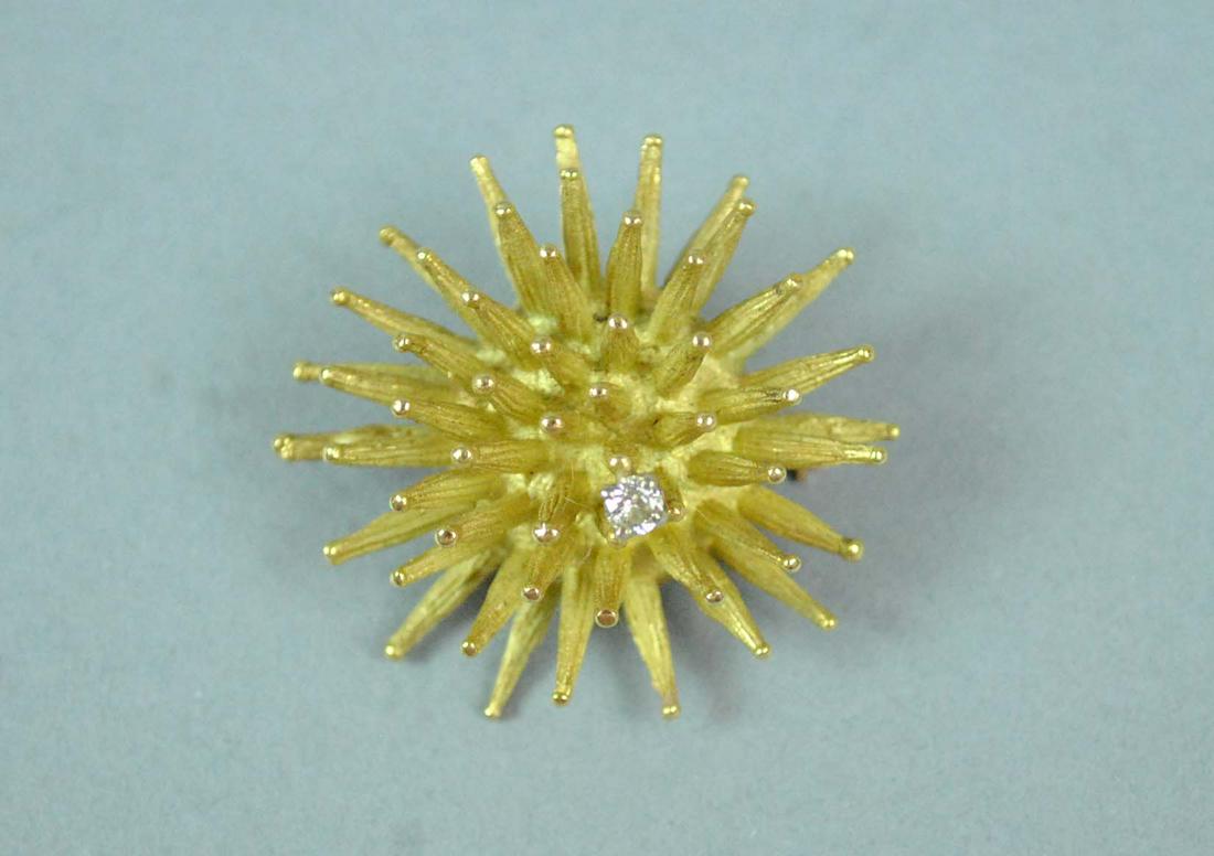 18K SPIKE PIN WITH DIAMOND (1 of 2)