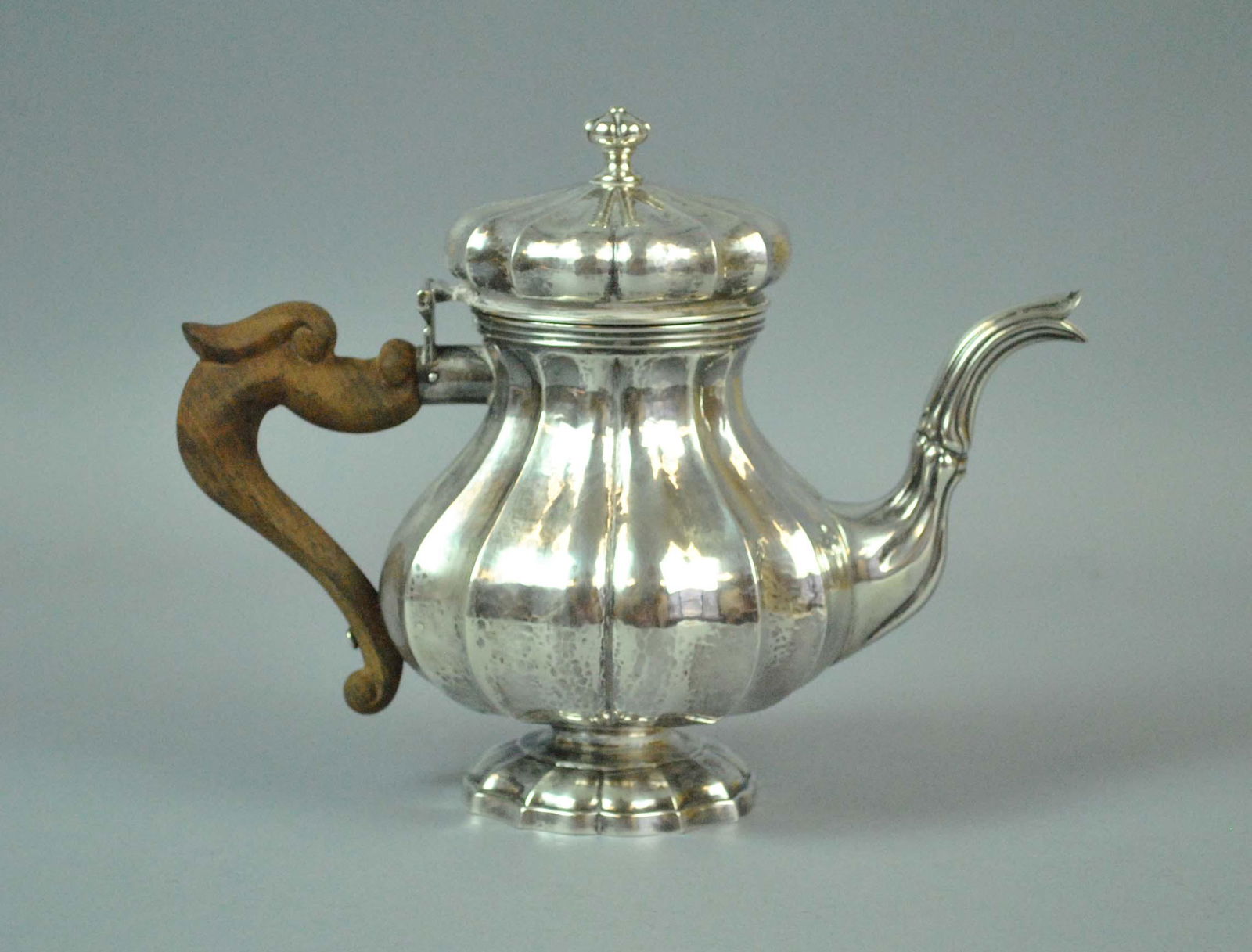 ITALIIAN BUCCELLATI STERLING TEAPOT (1 of 4)