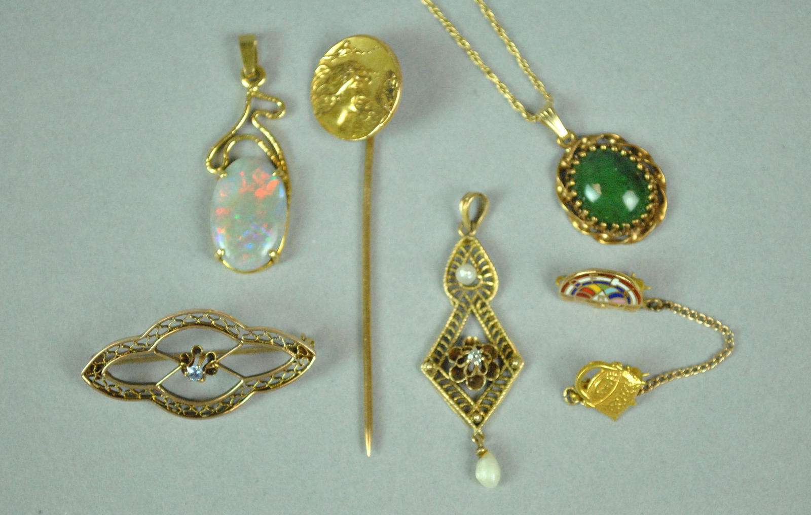 (6) GOLD PINS & PENDANTS (1 of 1)