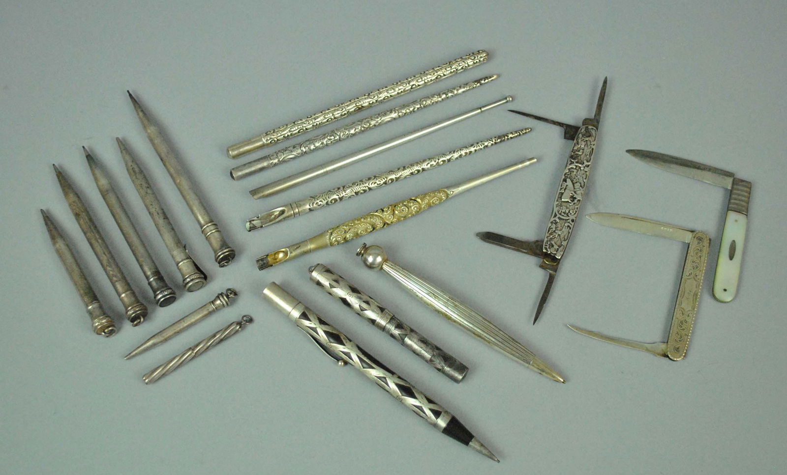 (18) PIECE SILVER WRITING & POCKET KNIFE GROUP (1 of 6)