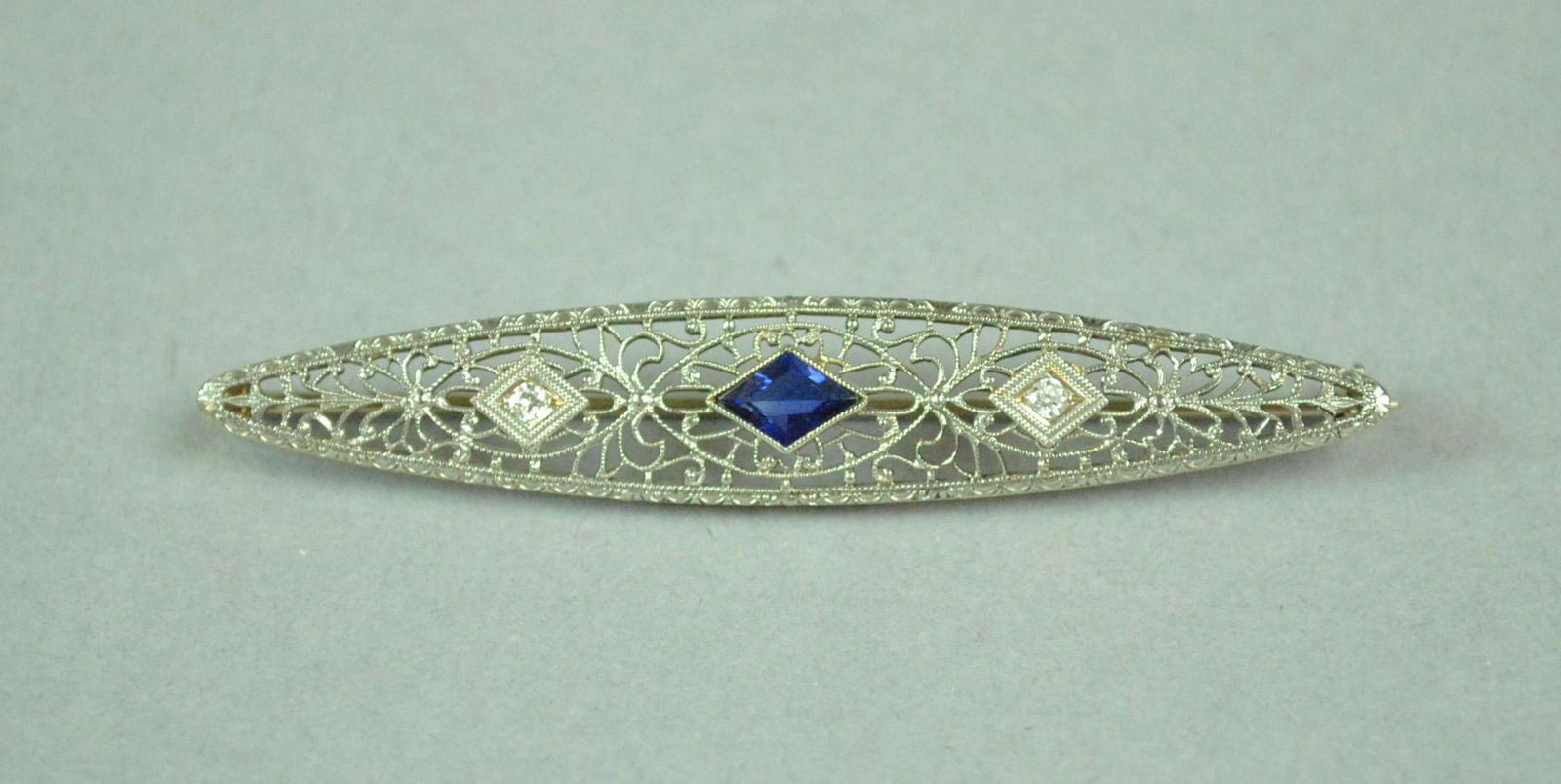 ART DECO 14K FILIGREE BAR PIN (1 of 2)