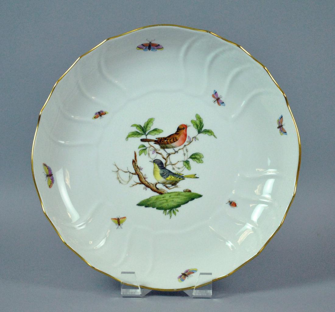 HEREND ROTHSCHILD BIRD ROUND SERVING BOWL (1 of 2)