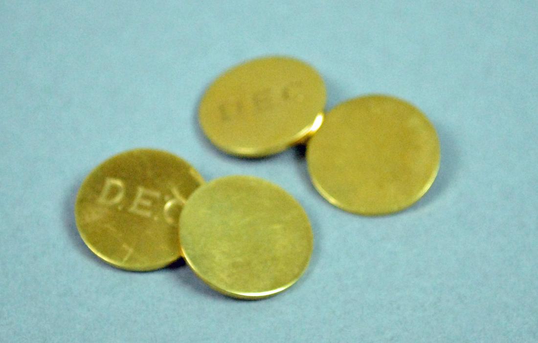 CARTIER 18K GOLD CUFFLINKS (1 of 3)