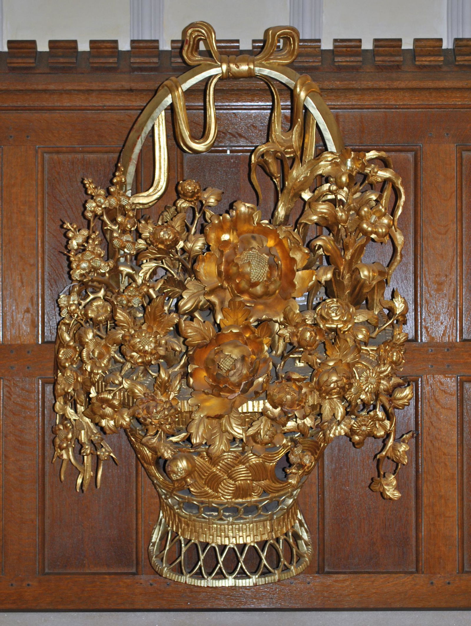 LARGE CHINESE GILTWOOD CARVED FLOWER BASKET (1 of 8)