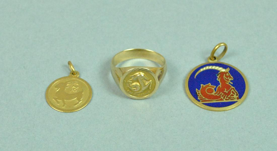 (3) PIECE GOLD CAPRICORN THEMED JEWELRY GROUP (1 of 1)
