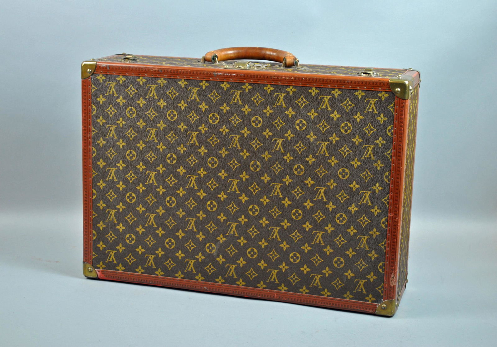 LOUIS VUITTON HARD SIDED SUITCASE (1 of 10)