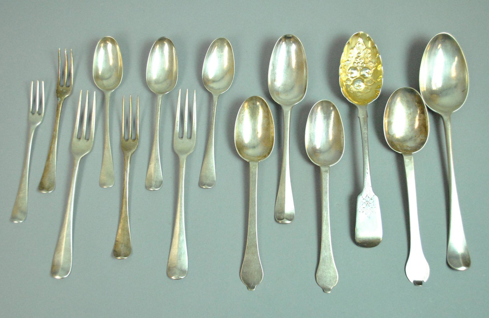 (14) PIECE CONTINENTAL SILVER FLATWARE GROUP (1 of 1)
