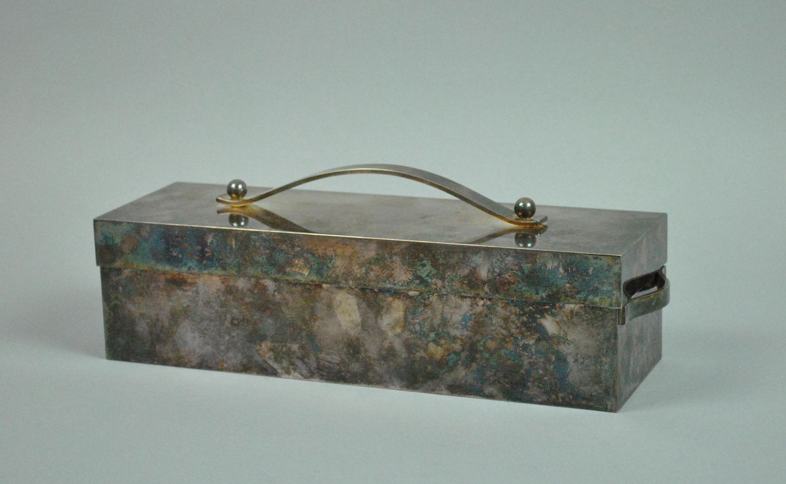 MODERNIST STYLE SILVERPLATED COVERED BOX (1 of 3)