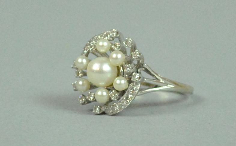 14K PEARL & DIAMOND RING (1 of 4)