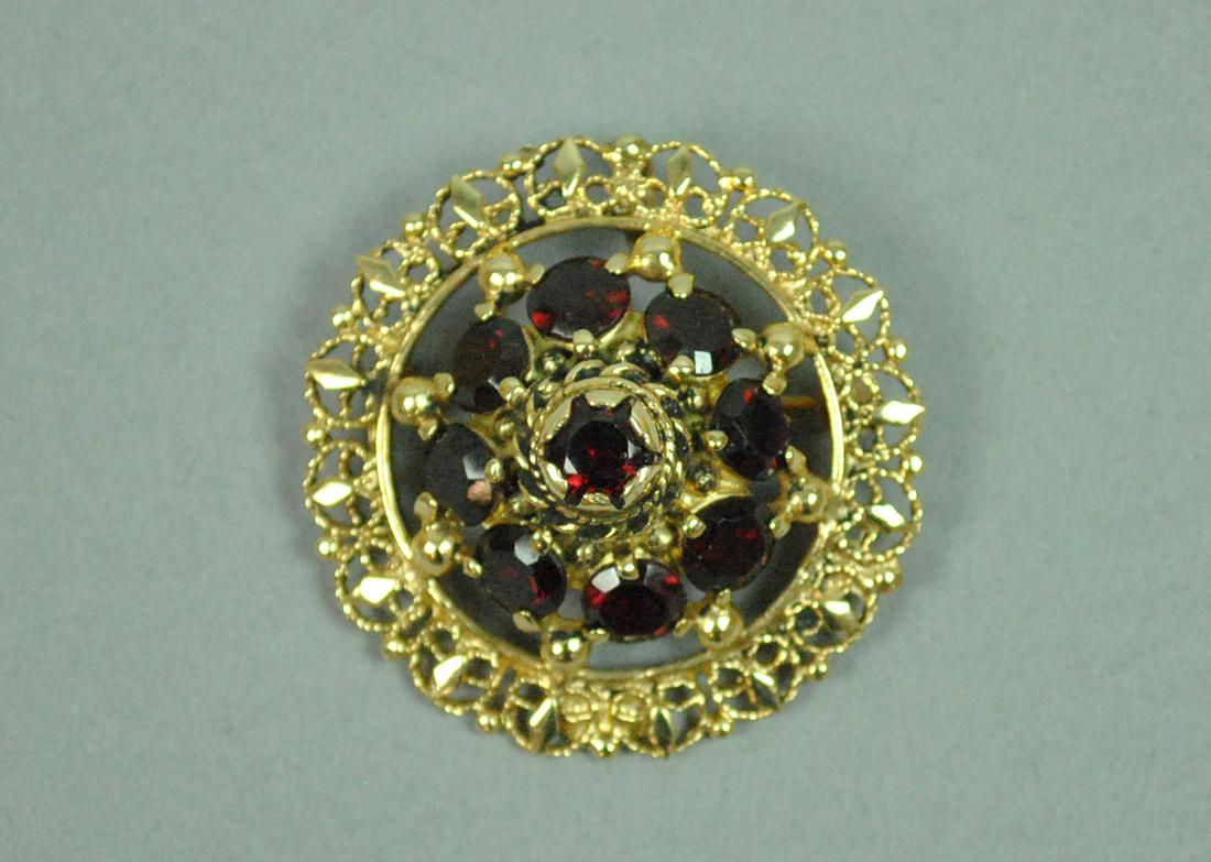 14K GARNET PIN PENDANT (1 of 2)
