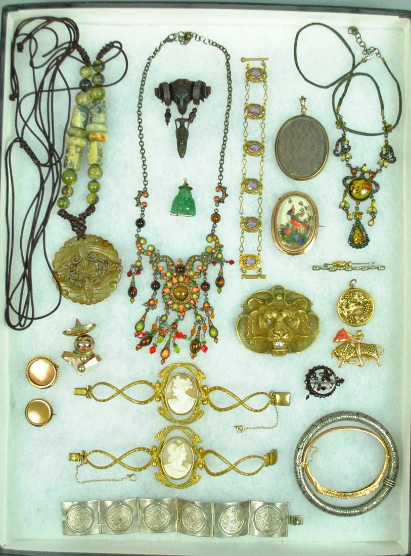 (20) PIECE ANTIQUE & VINTAGE COSTUME JEWELRY GROUP (1 of 5)