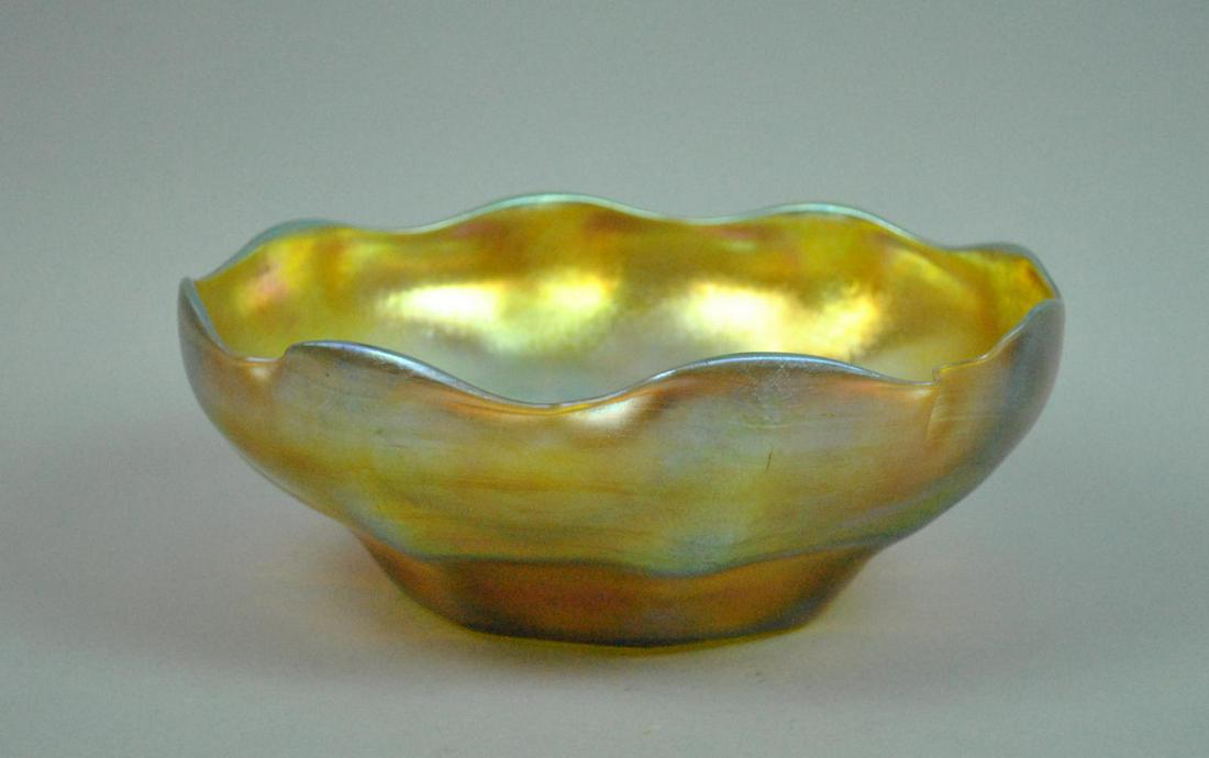 LARGE TIFFANY STUDIOS GOLD FAVRILE BOWL (1 of 3)