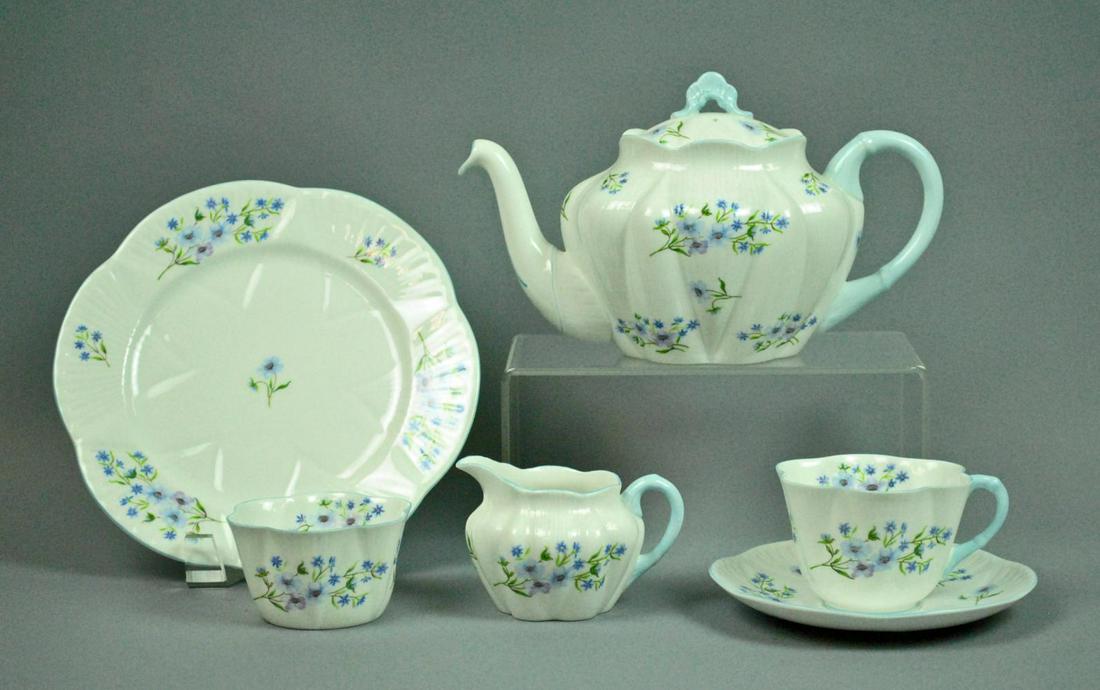 (27) PIECE SHELLEY BLUE ROCK LUNCHEON SET (1 of 2)