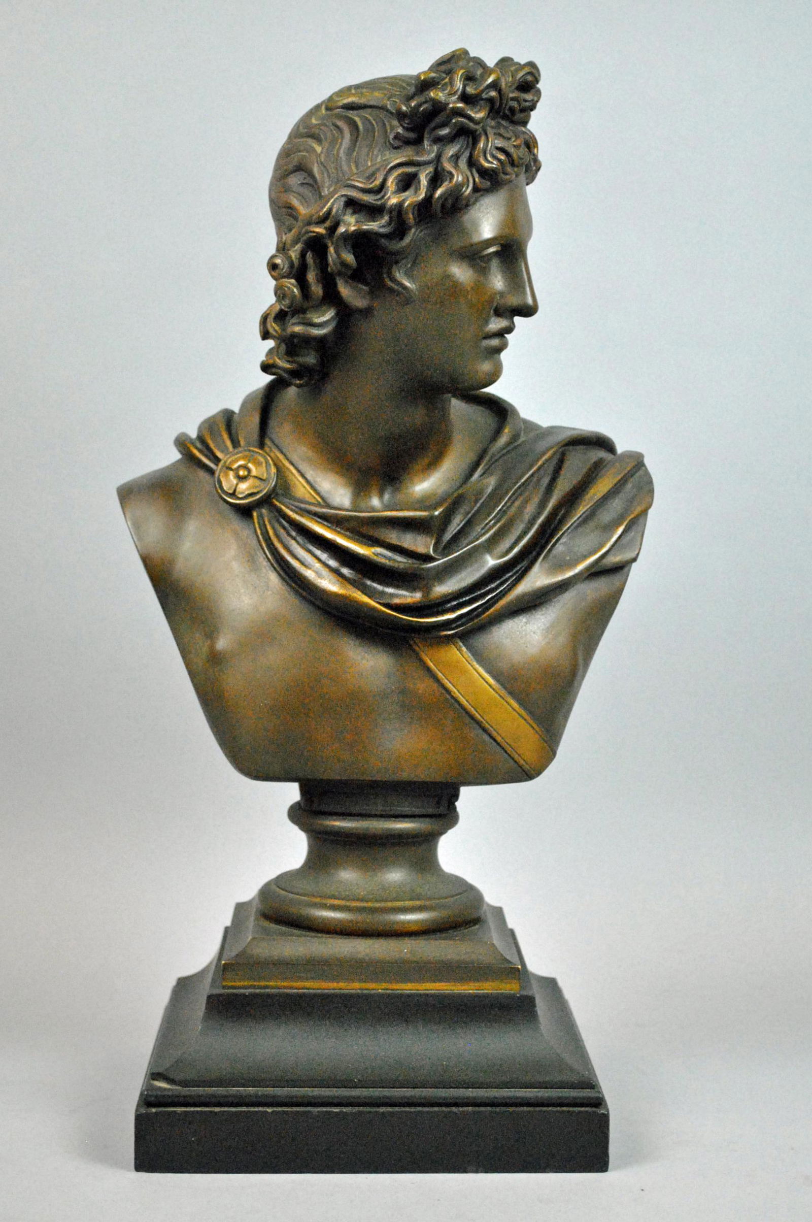 VINTAGE BRONZE BUST OF APOLLO BELVEDERE (1 of 3)