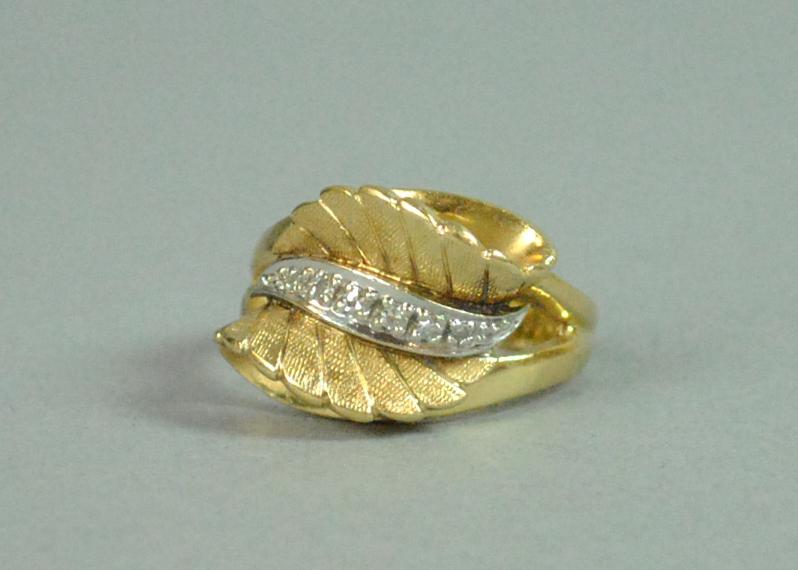 14K DIAMOND & LEAF BYPASS RING (1 of 4)