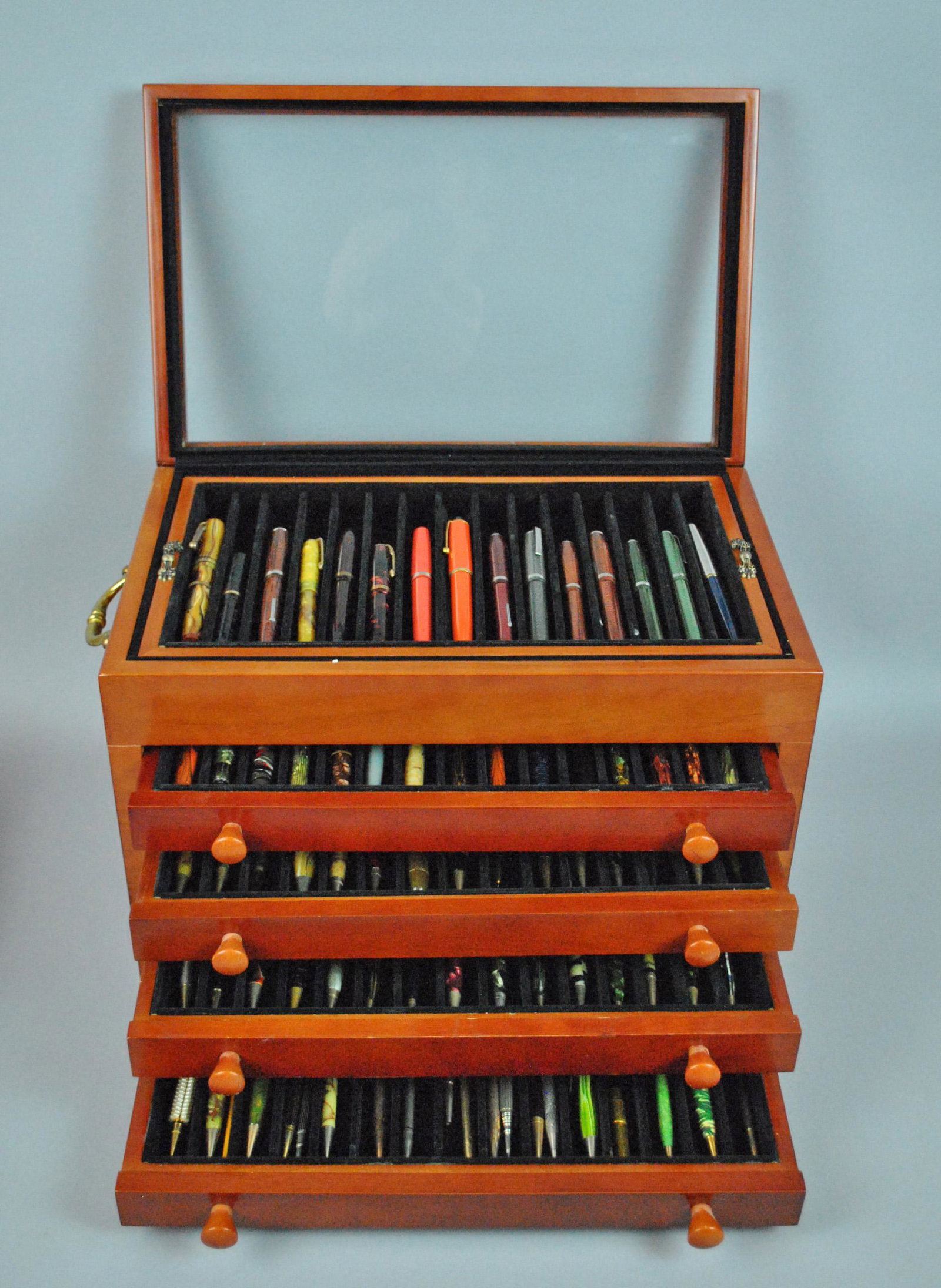 140+ PIECE VINTAGE PEN & PENCIL COLLECTION (1 of 11)